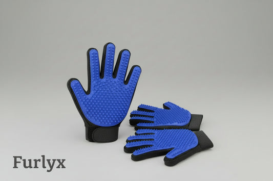 Furlyx™ Pet Grooming Glove – Effortless Hair Removal for Dogs & Cats.